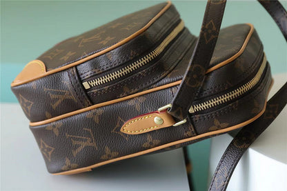 Franco Shops - Louis Vuittons  - 9997