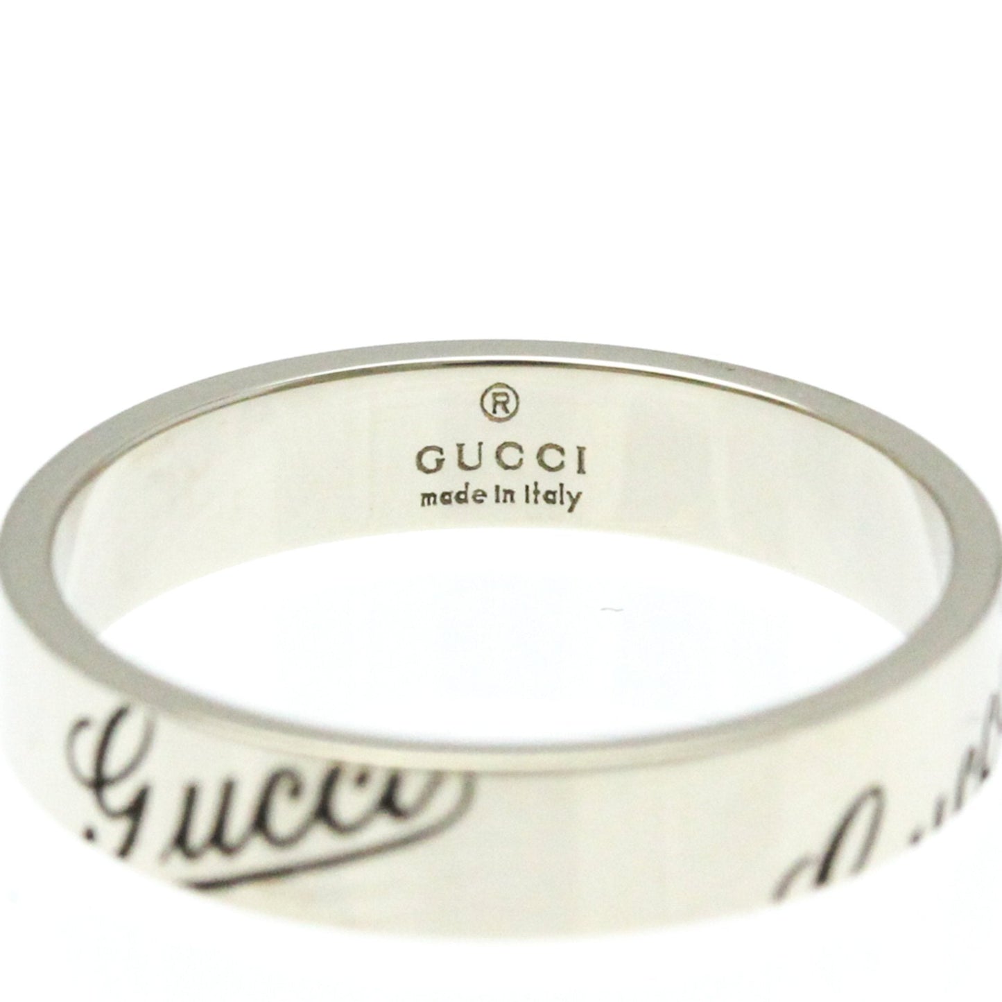 Gucci GG embossé