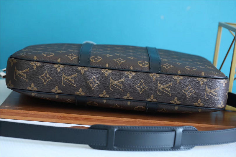 Franco Shops - Louis Vuittons  - 9853