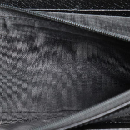 Gucci Zip around