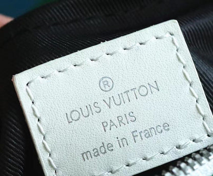 Franco Shops - Louis Vuittons  - 10169