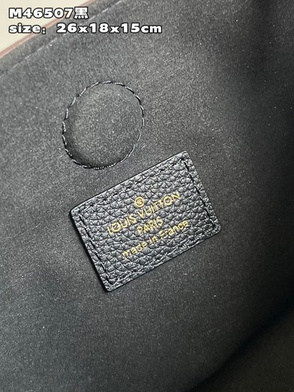 Franco Shops - Louis Vuittons  - 15319