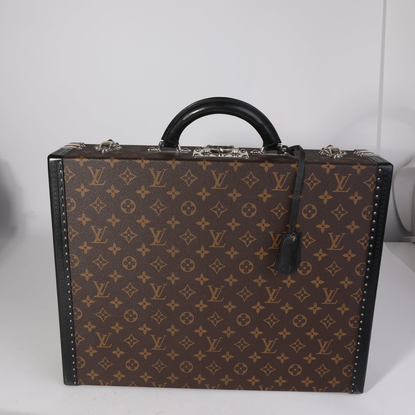LOUIS VUITTON Monogram Macassar President Briefcase