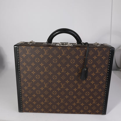 LOUIS VUITTON Monogram Macassar President Briefcase