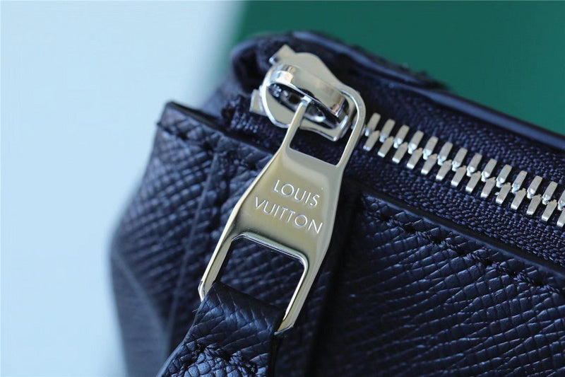 Franco Shops - Louis Vuittons  - 9808