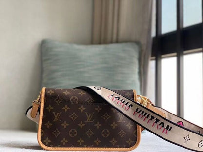 Franco Shops - Louis Vuittons  - 15620