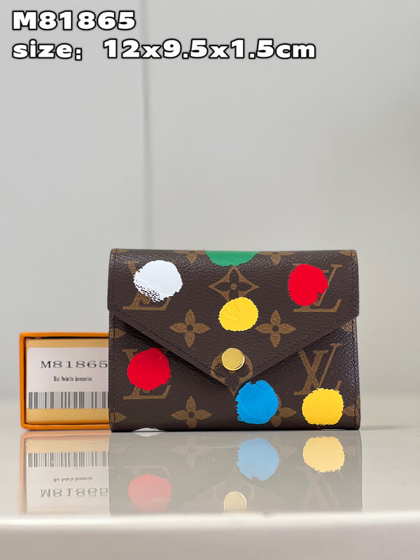 Franco Shops - Louis Vuittons  - 15703