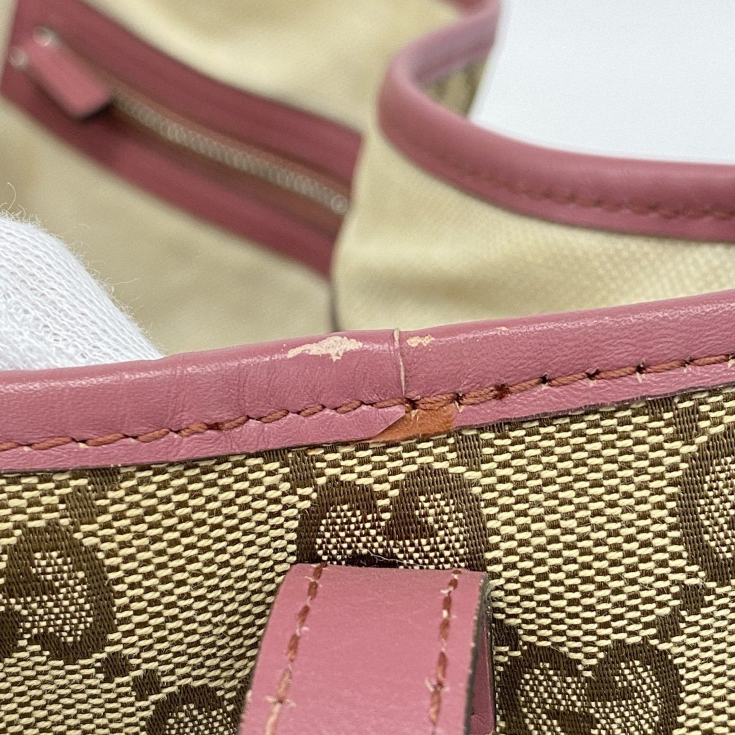 Gucci Interlocking G