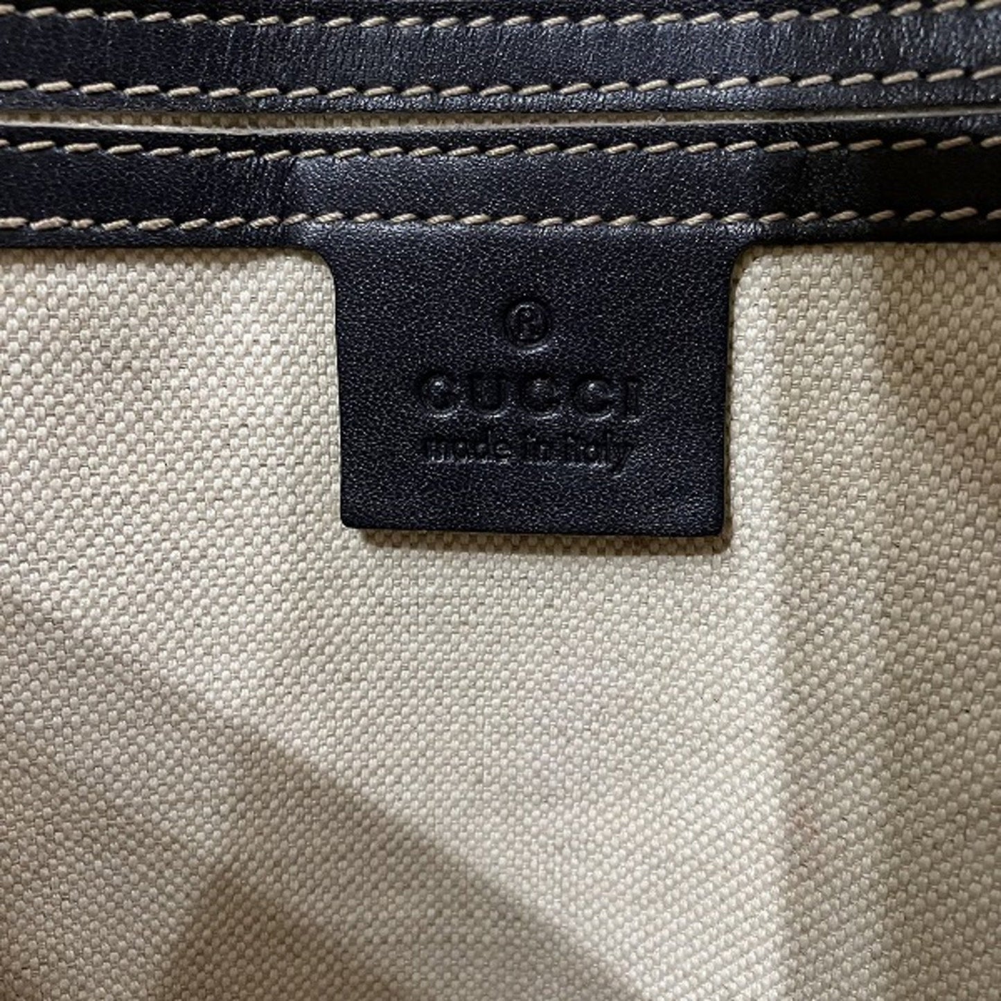 Gucci Messenger