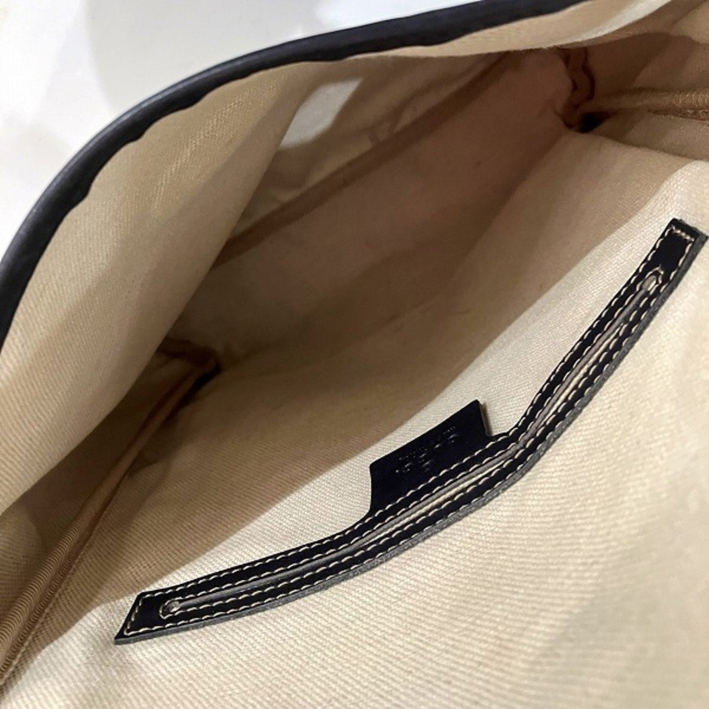 Gucci Messenger