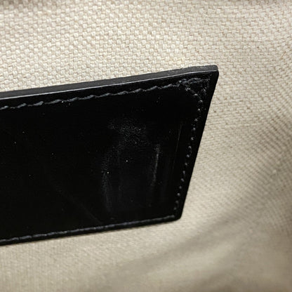 Gucci GG pattern