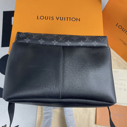 Franco Shops - Louis Vuittons  - 9761