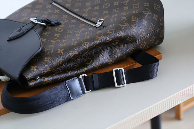 Franco Shops - Louis Vuittons  - 9741