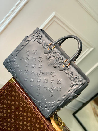 Franco Shops - Louis Vuittons  - 15323