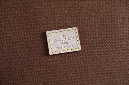 Franco Shops - Louis Vuittons  - 9204