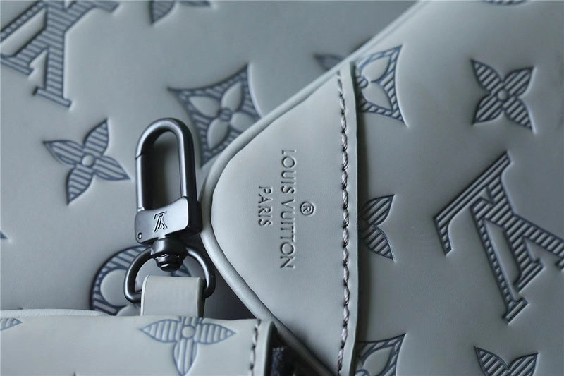 Franco Shops - Louis Vuittons  - 10045