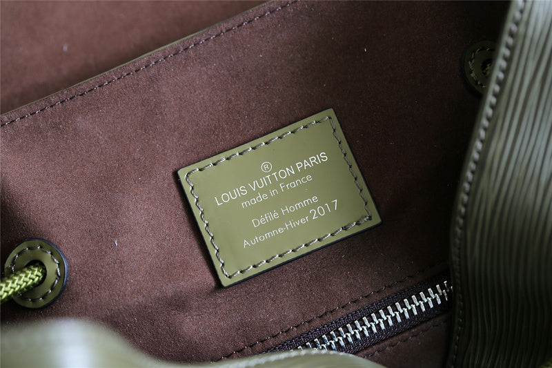 Franco Shops - Louis Vuittons  - 9695