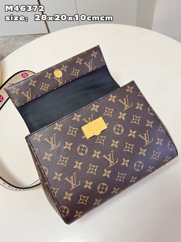 Franco Shops - Louis Vuittons  - 15464