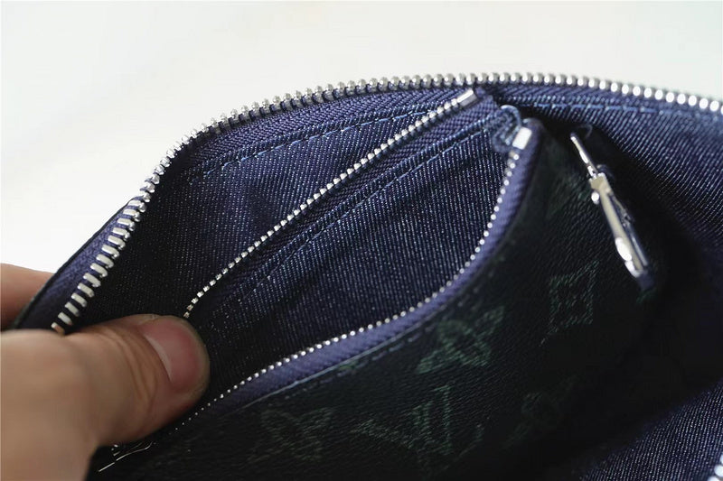 Franco Shops - Louis Vuittons  - 10052