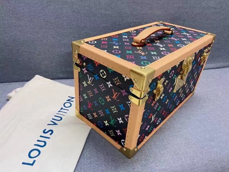 Franco Shops - Louis Vuittons  - 9492