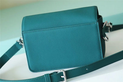 Franco Shops - Louis Vuittons  - 9915