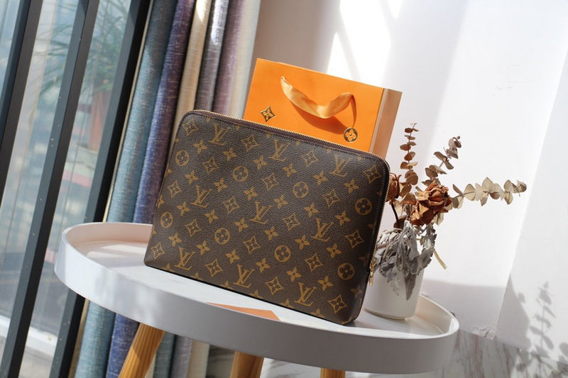 Franco Shops - Louis Vuittons  - 15541