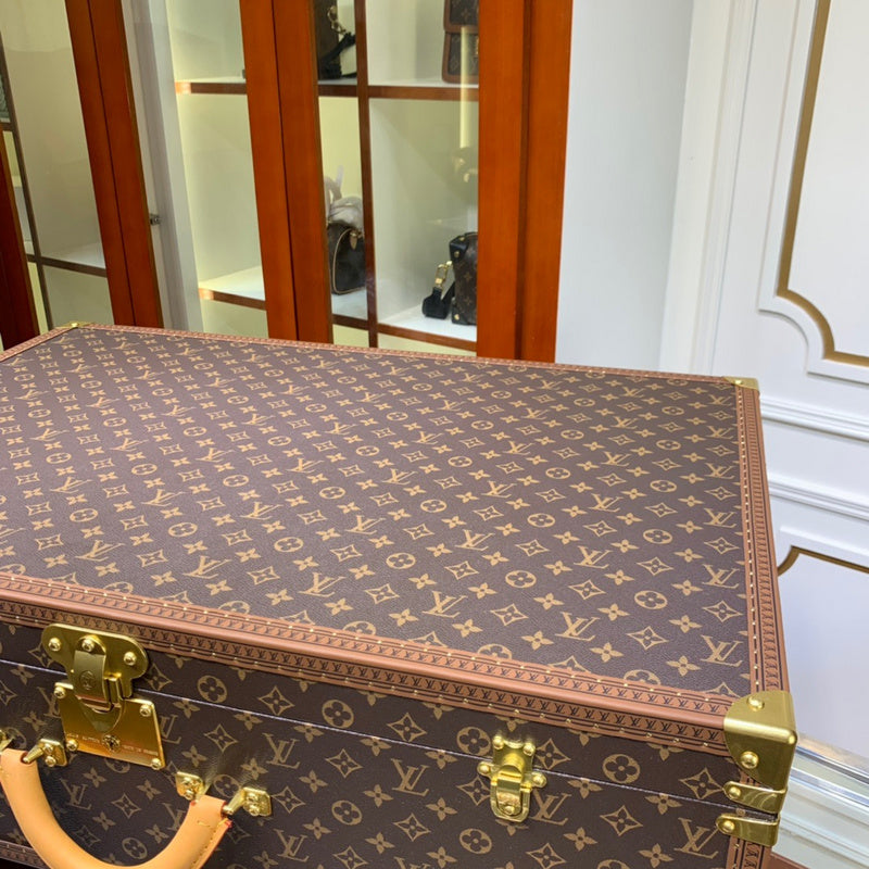Franco Shops - Louis Vuittons  - 9494