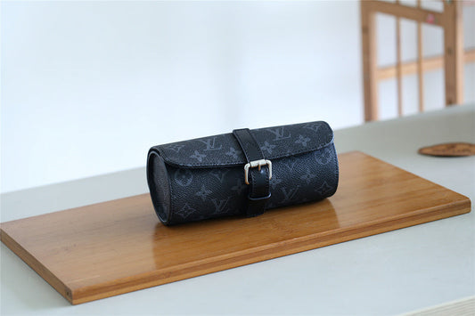 Franco Shops - Louis Vuittons  - 9364