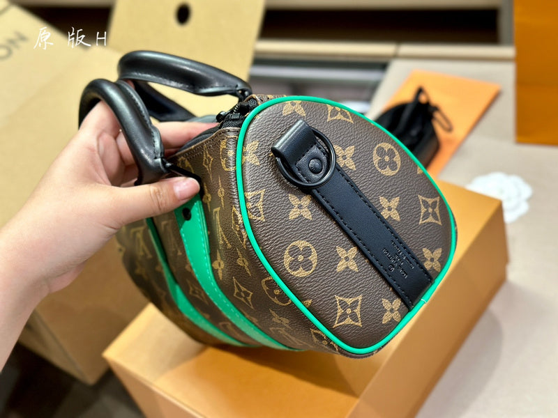 Franco Shops - Louis Vuittons  - 15041