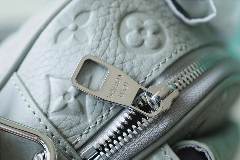 Franco Shops - Louis Vuittons  - 9909
