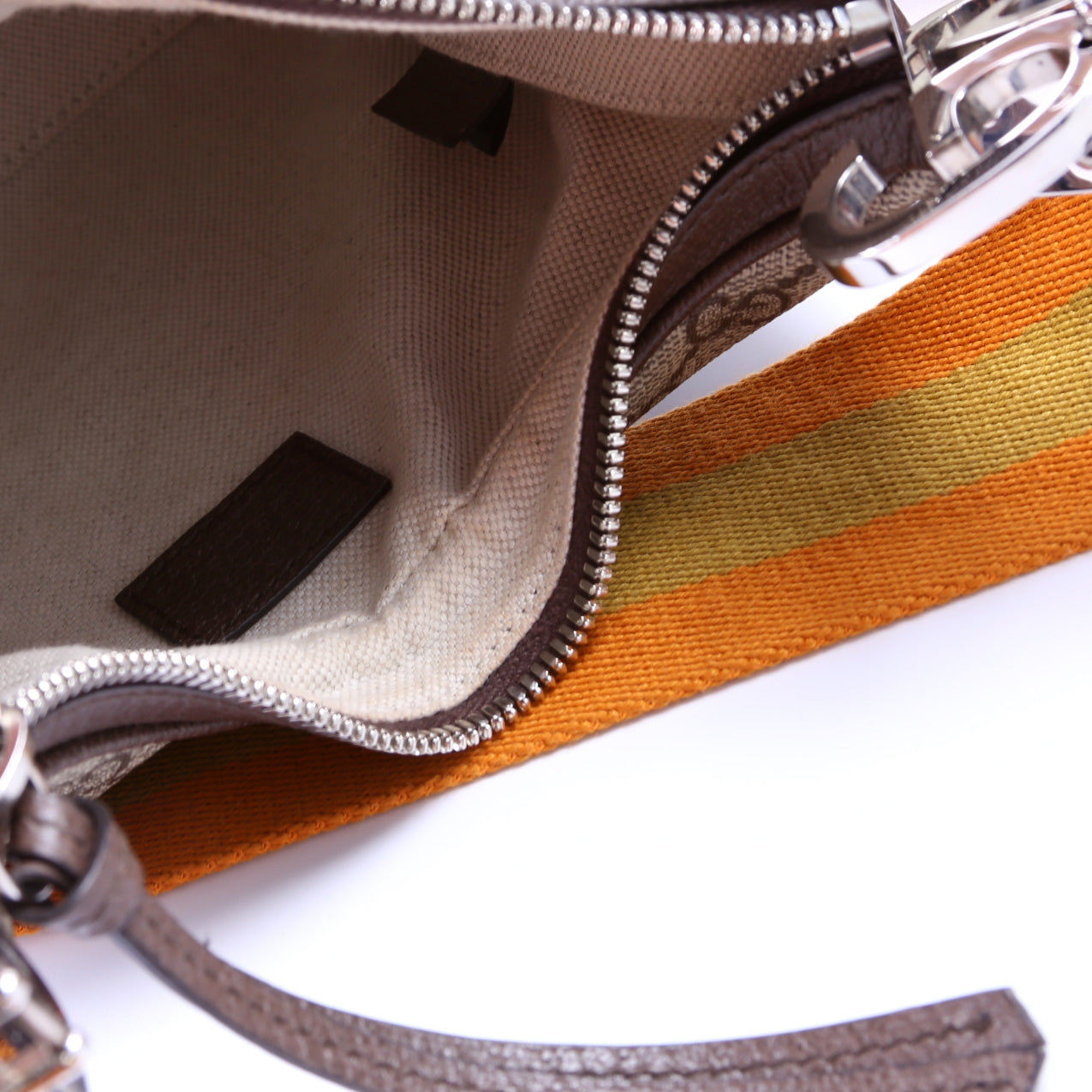 699409 Gucci Supreme Attache Small Shoulder Bag