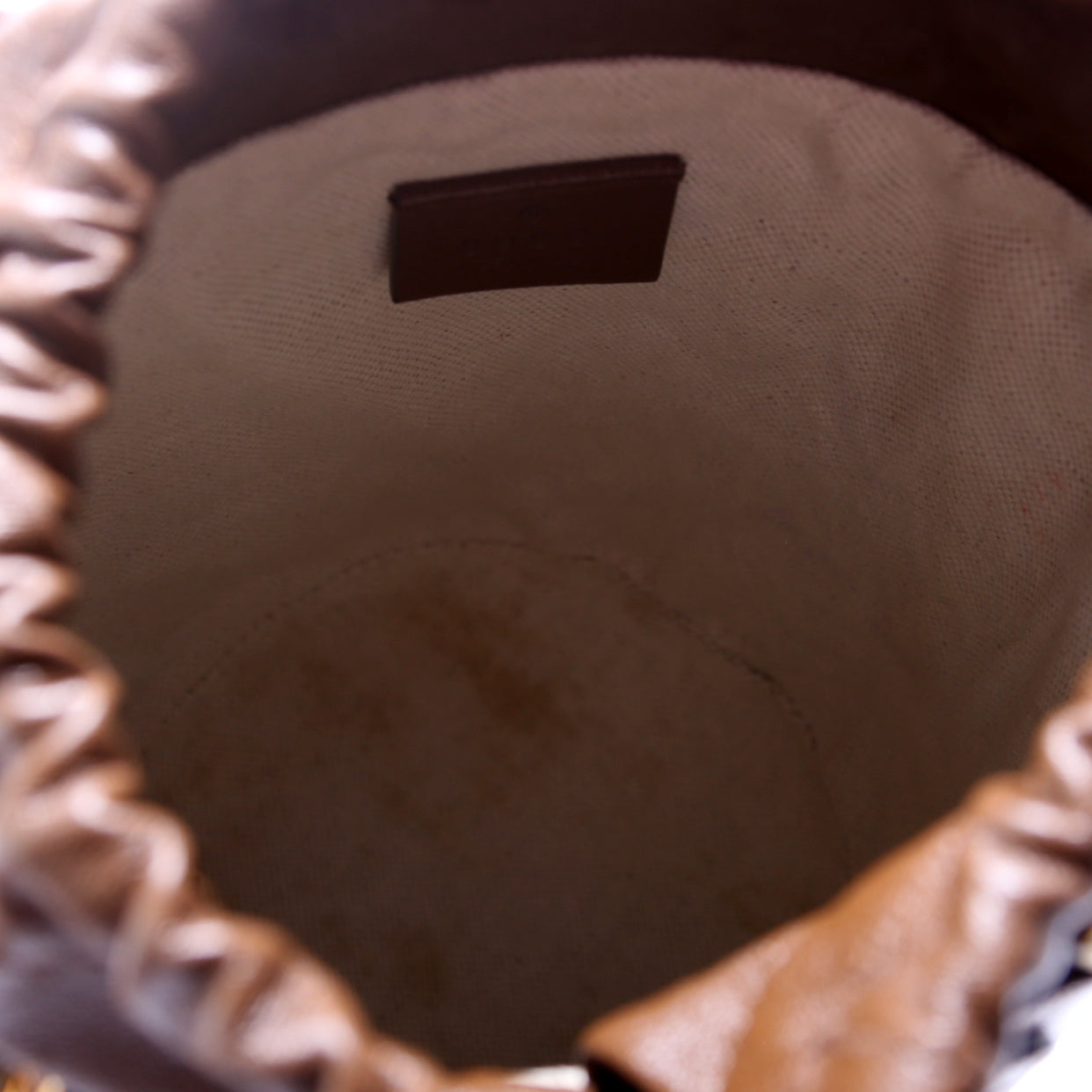 Horsebit 1955 Gucci Supreme Small Bucket Bag 637115