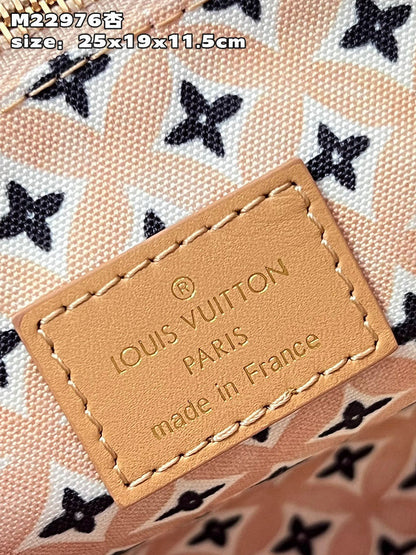 Franco Shops - Louis Vuittons  - 15149