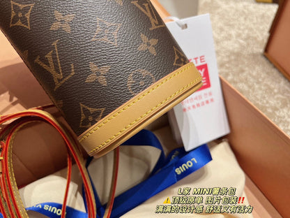 Franco Shops - Louis Vuittons  - 15077
