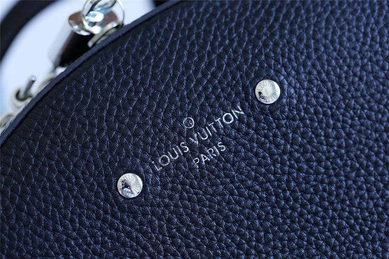 Franco Shops - Louis Vuittons  - 9727