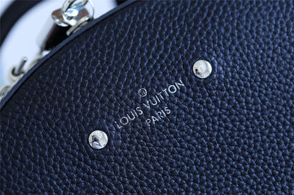 Franco Shops - Louis Vuittons  - 9727
