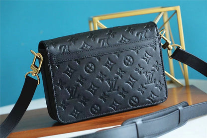Franco Shops - Louis Vuittons  - 10099
