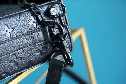 Franco Shops - Louis Vuittons  - 10107
