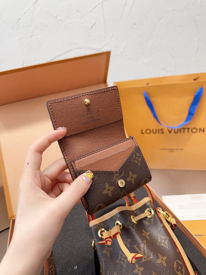Franco Shops - Louis Vuittons  - 14882