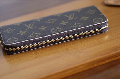 Franco Shops - Louis Vuittons  - 9415