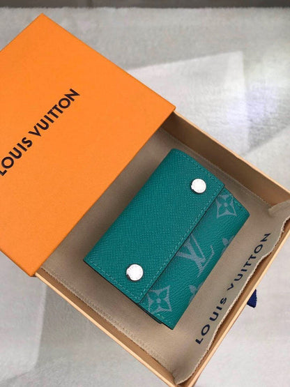 Franco Shops - Louis Vuittons  - 9192