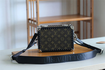 Franco Shops - Louis Vuittons  - 10188