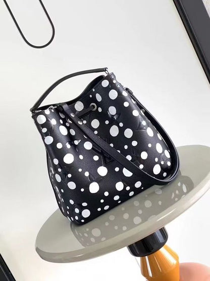Franco Shops - Louis Vuittons  - 15262