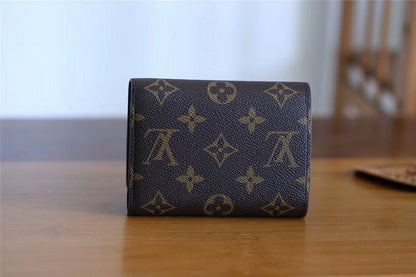 Franco Shops - Louis Vuittons  - 9338