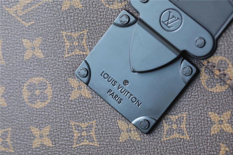 Franco Shops - Louis Vuittons  - 10089