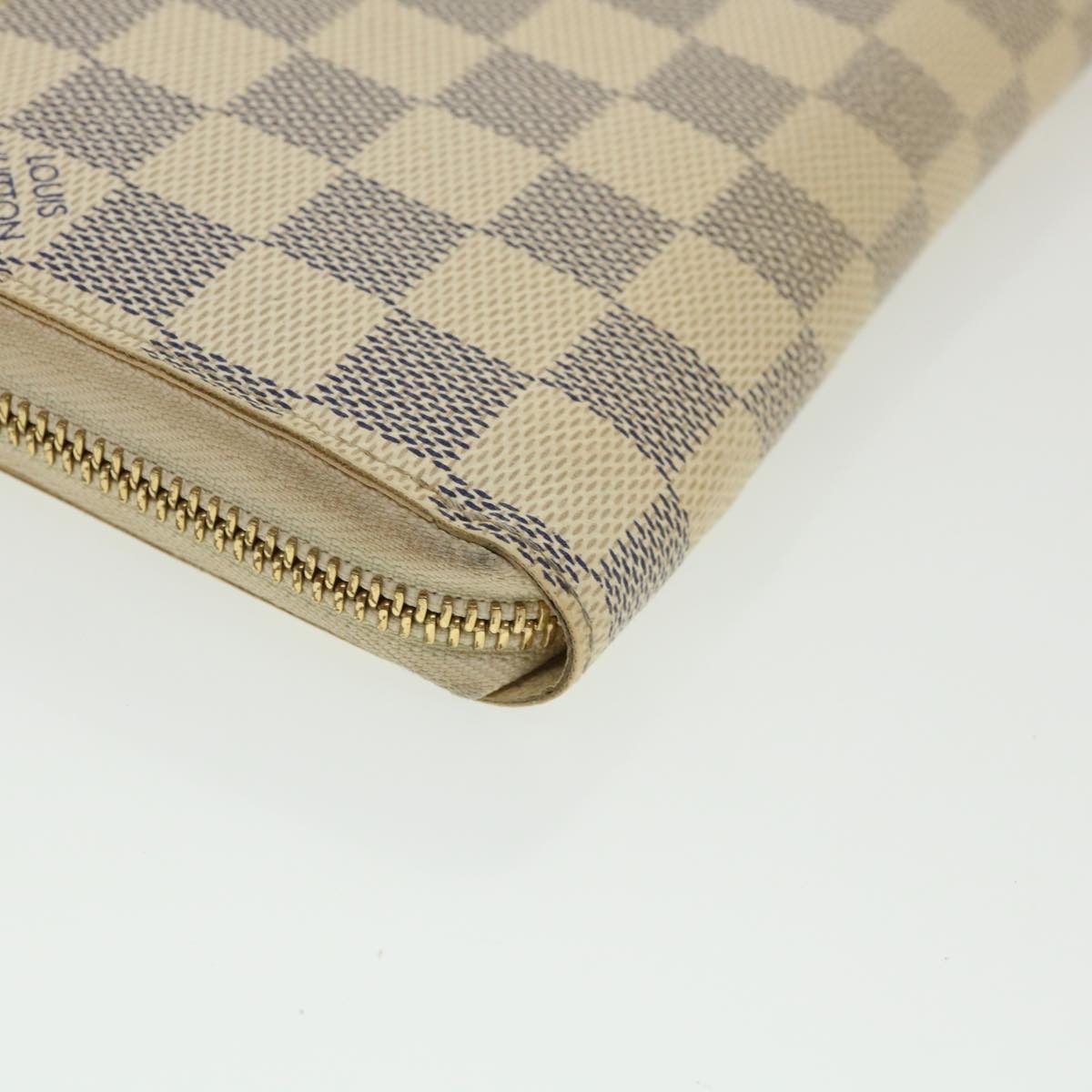 Louis Vuitton Zippy wallet