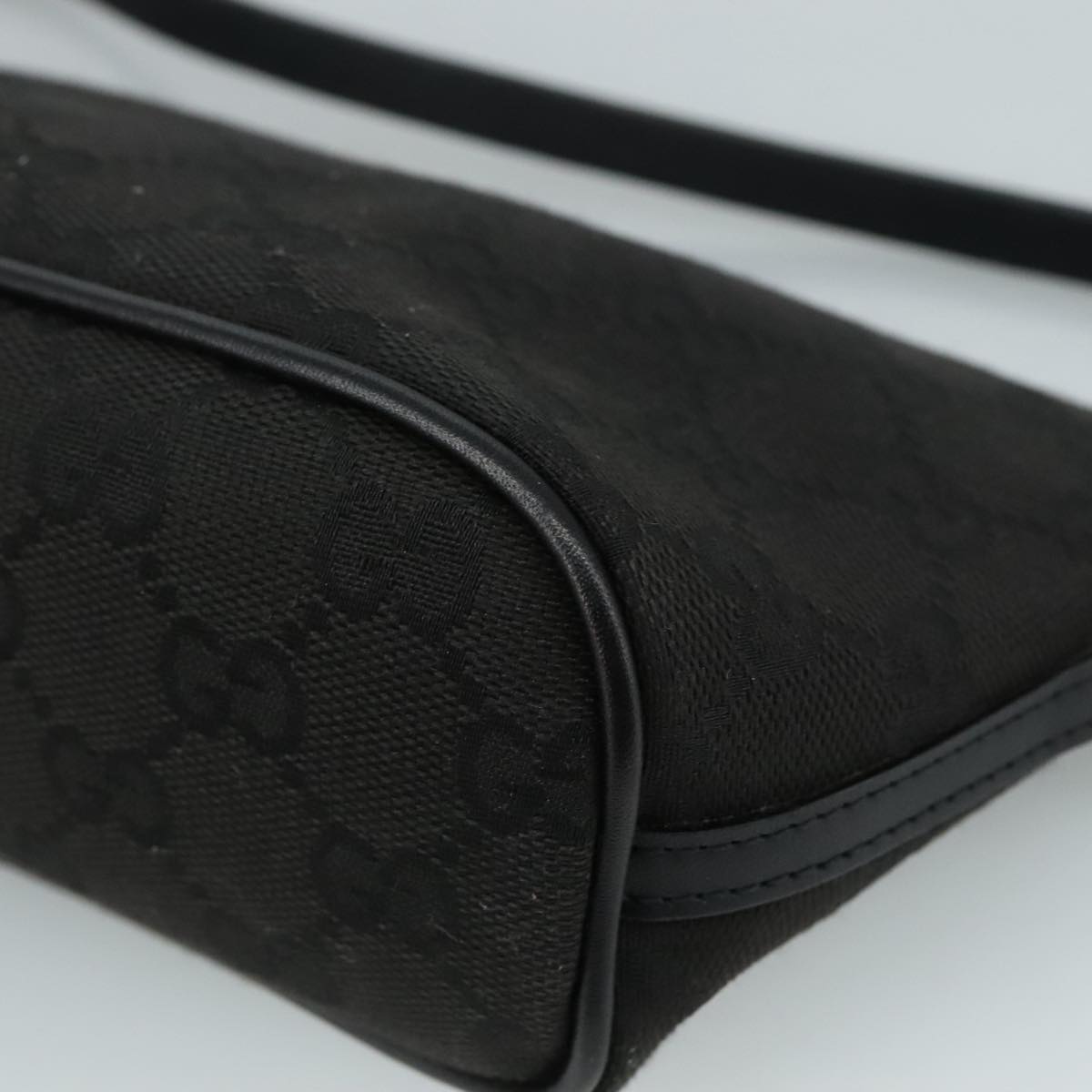 Gucci Baguette