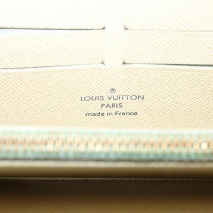 Louis Vuitton Zippy wallet