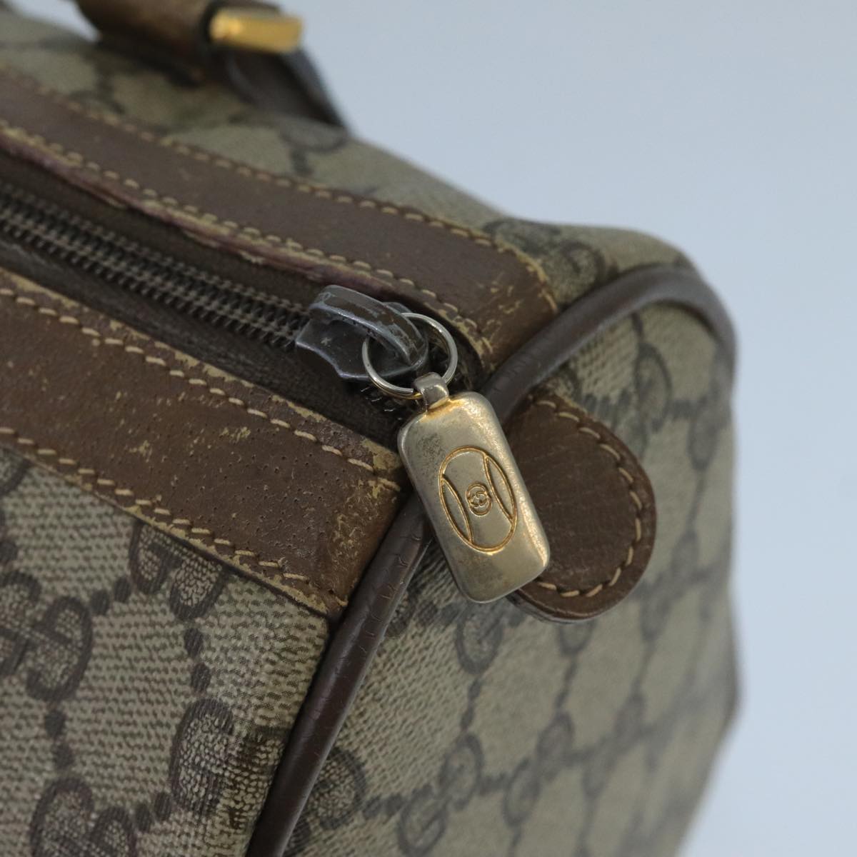 Gucci GG Supreme