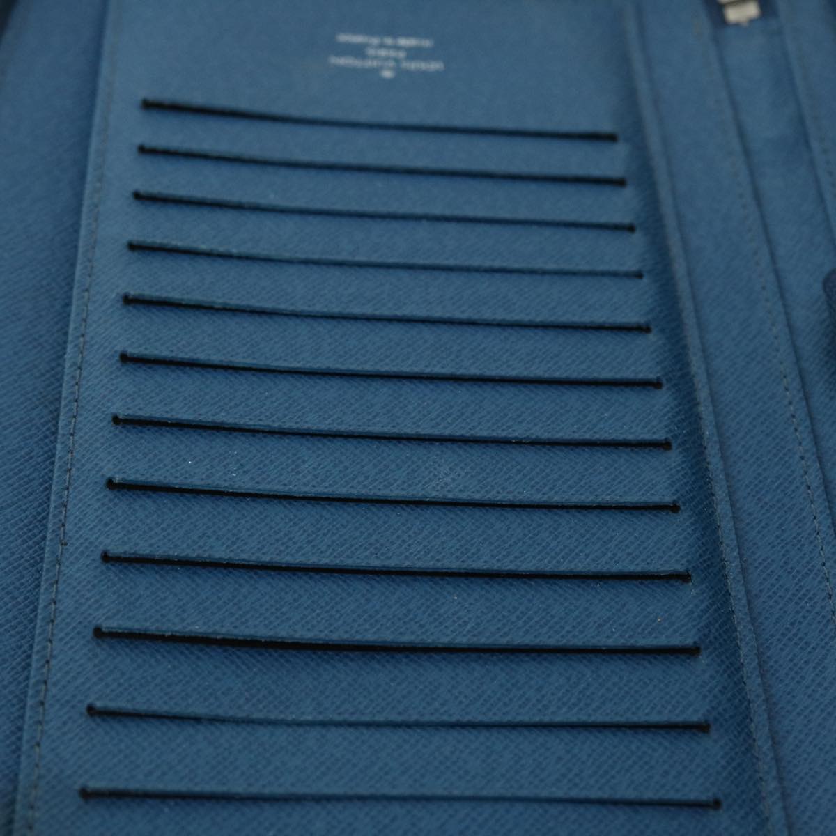 Louis Vuitton Atholl